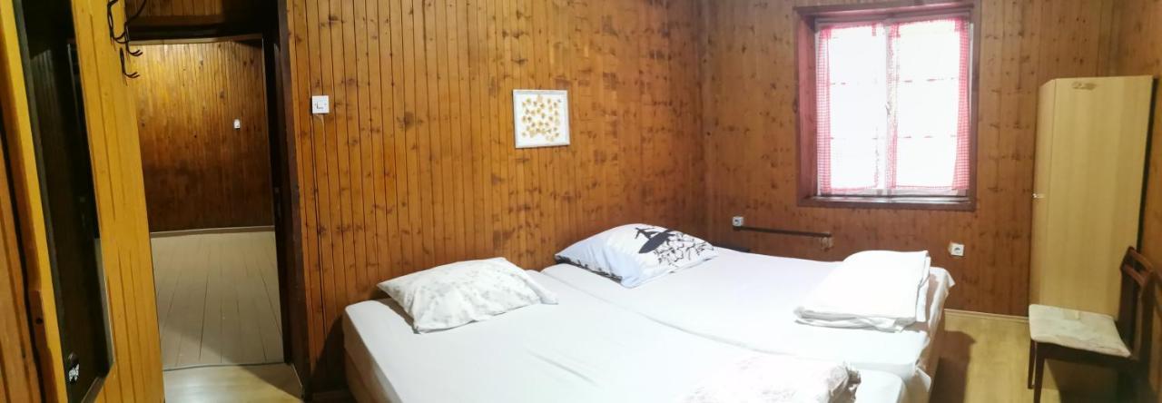 Great Mountain B&B Platak Exteriör bild