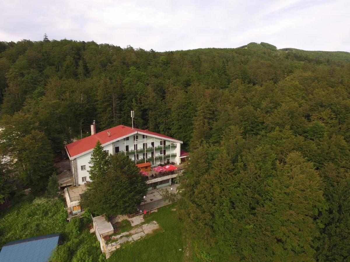 Great Mountain B&B Platak Exteriör bild